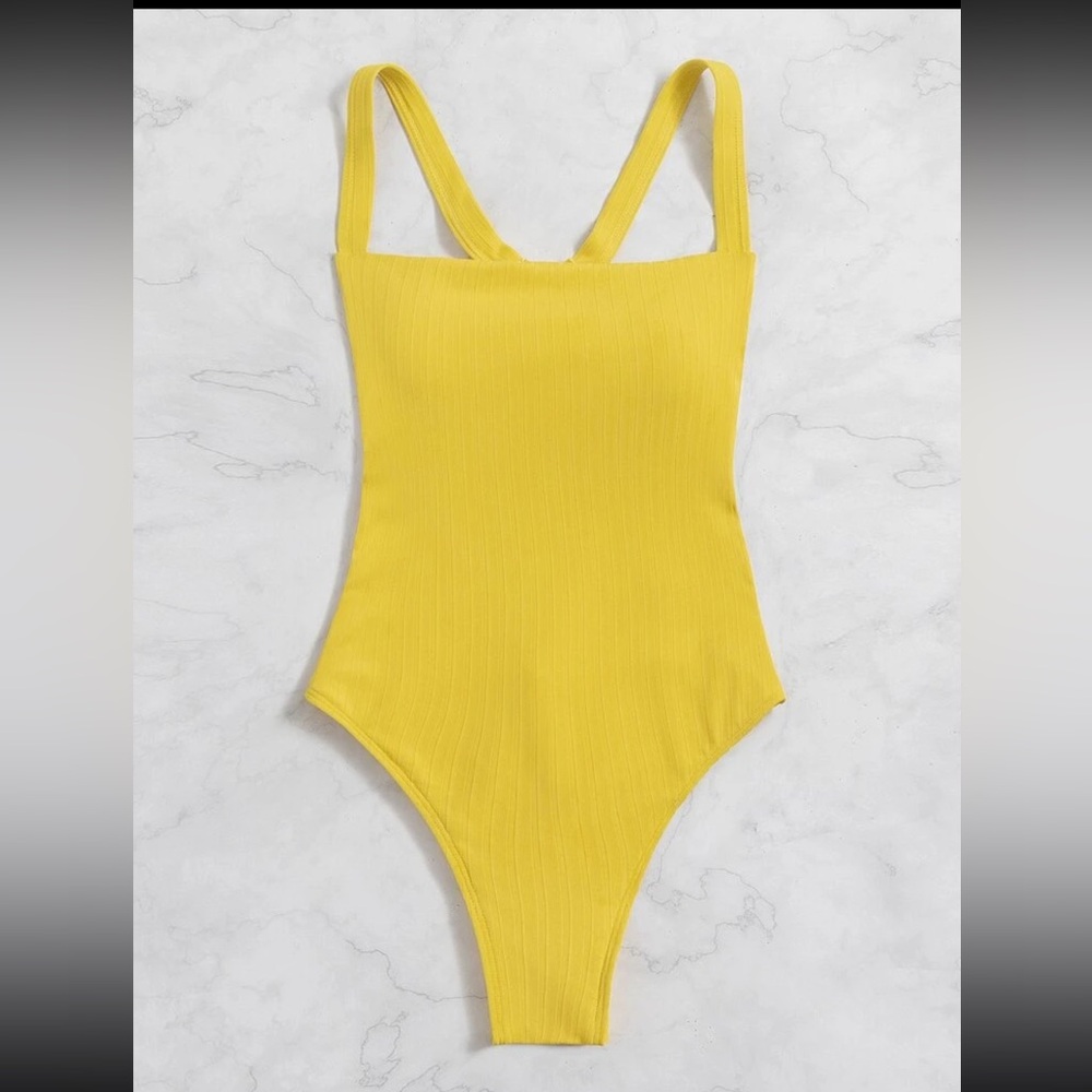 Yellow Ring Linked Backless One Piece Bathing Suit